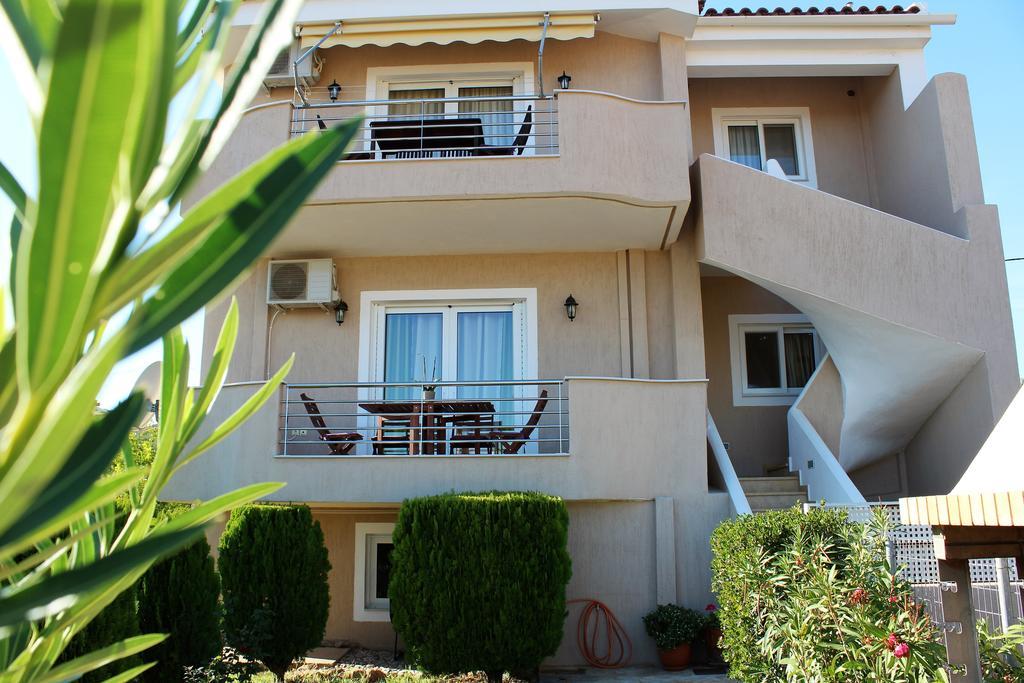 Helen'S Sounio Apartments Sounion Bagian luar foto